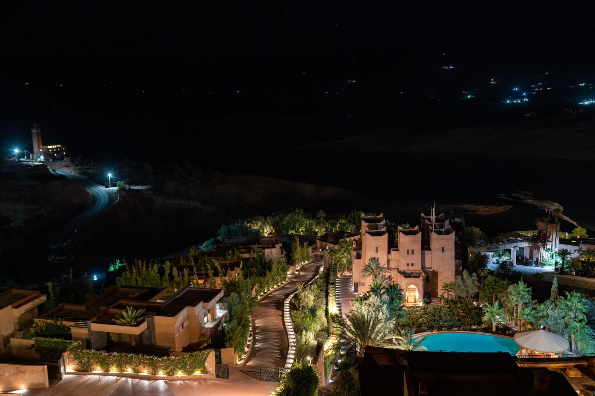 Widiane Resort Bin El Ouidane Exterior photo The village at night