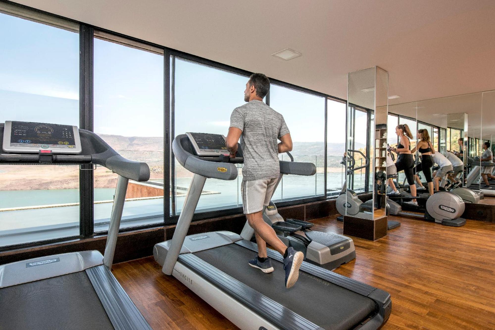 Widiane Resort Bin El Ouidane Exterior photo A treadmill in use