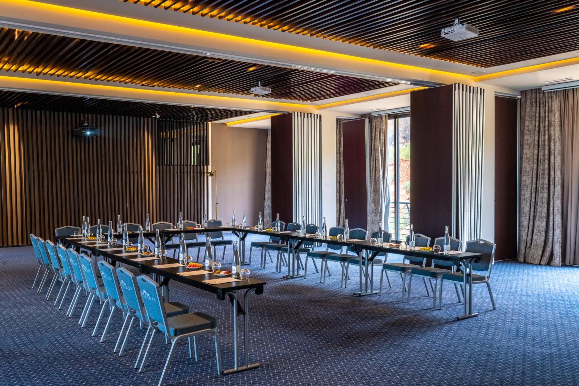 Widiane Resort Bin El Ouidane Exterior photo Meeting room