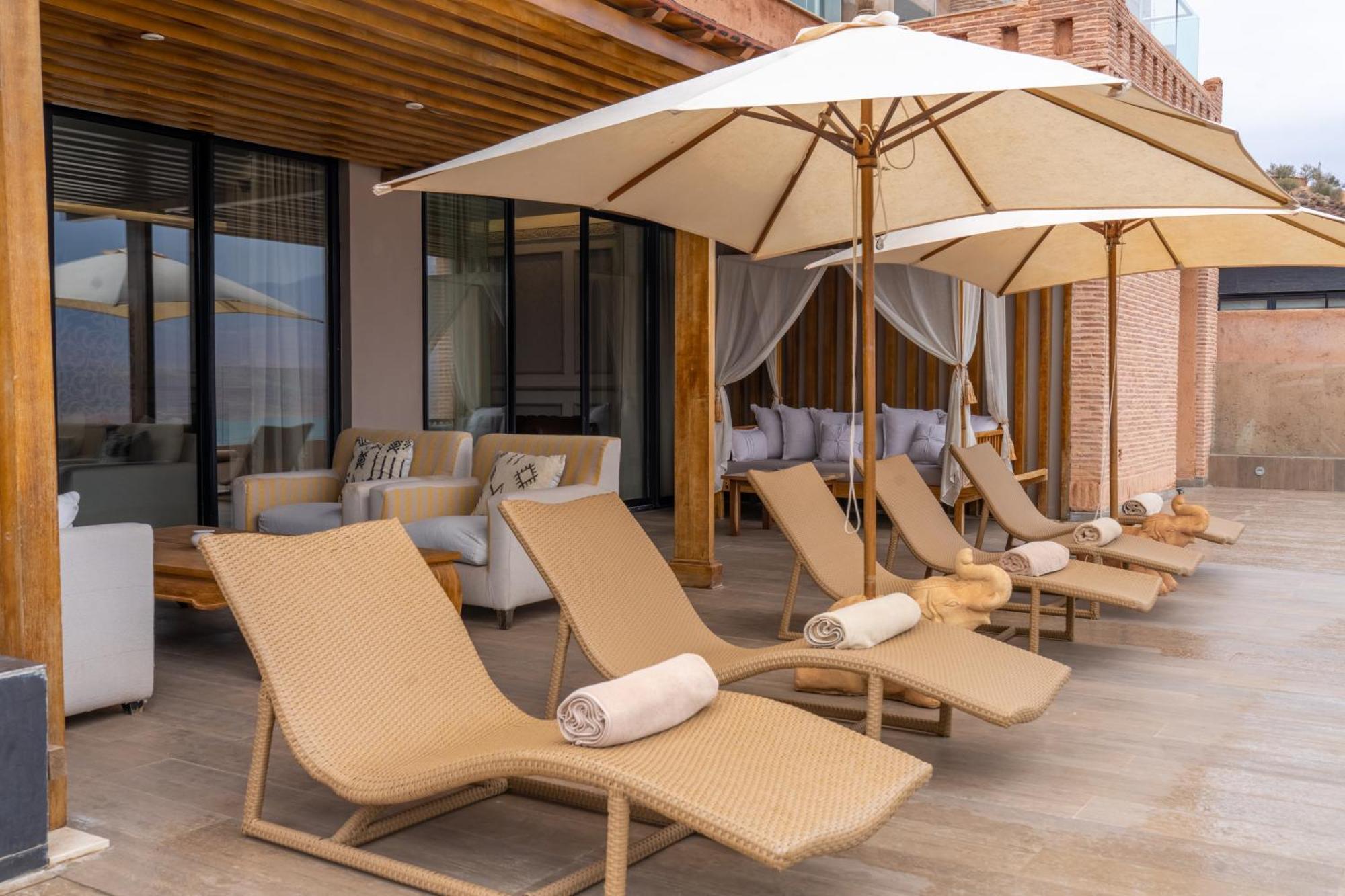 Widiane Resort Bin El Ouidane Exterior photo Hotel's pool